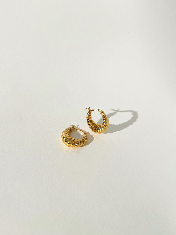 Foolery - Ribbed Crescent Hoop Earrings (Small)