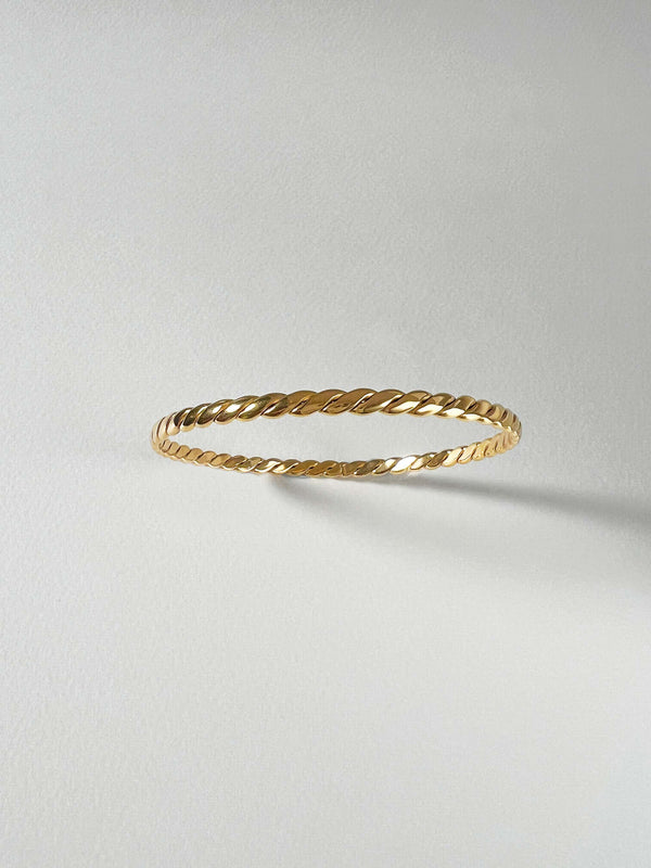 Anticipate - Ribbed Flat Band Bangle