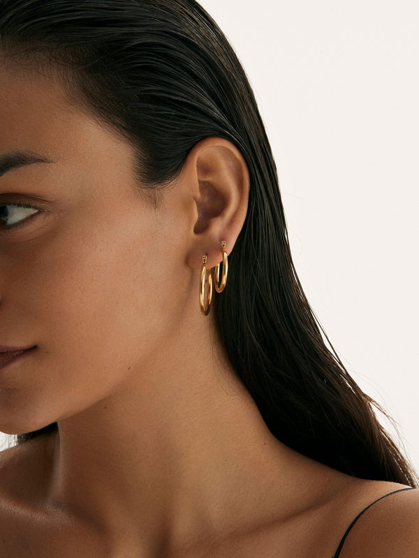 Limits - Fine Plain Hoop Earrings (Medium)