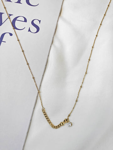 Chance Contrast Chain Necklace w/ Zircon Necklace