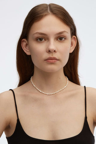 Freefall Small Pearl Choker Necklace