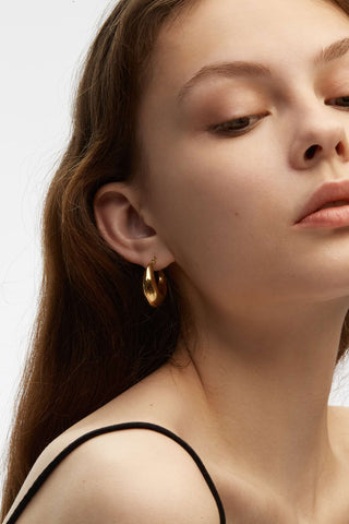 Entice Thick Curve Hoop Earrings
